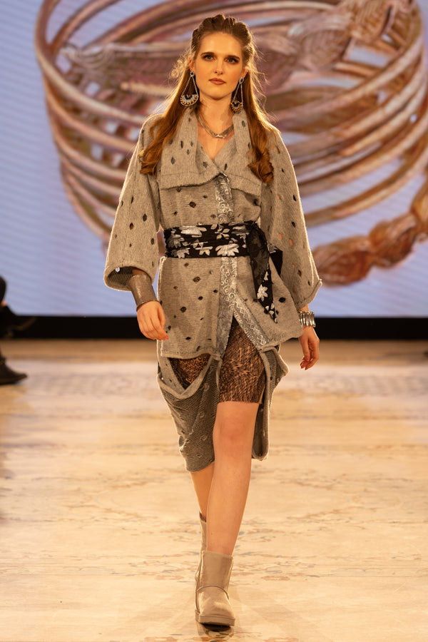 Jacheta de stofă gri perforată - S8